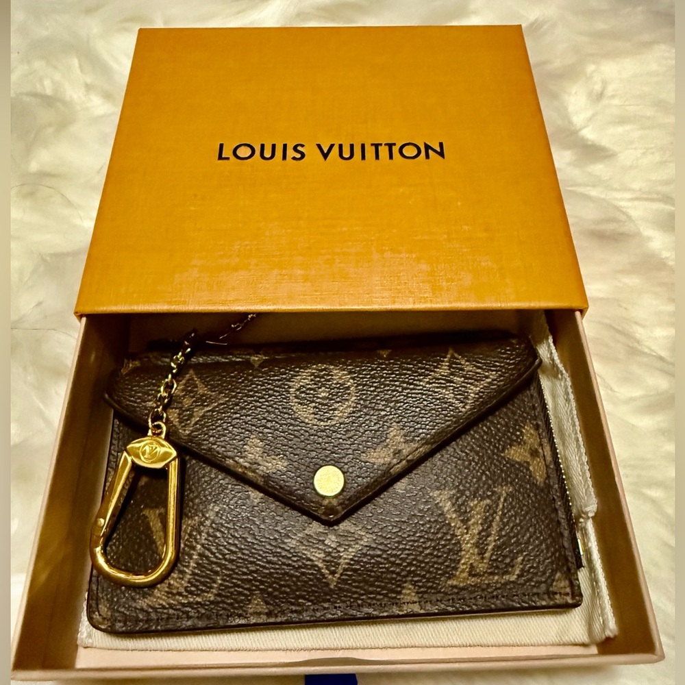 Louis Vuitton Recto Verso Wallet in Monogram